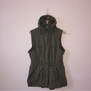 L.L. Bean Women’s Luna Vest Large Kelp Green